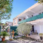 Charming Flat In Hyeres With Balcony